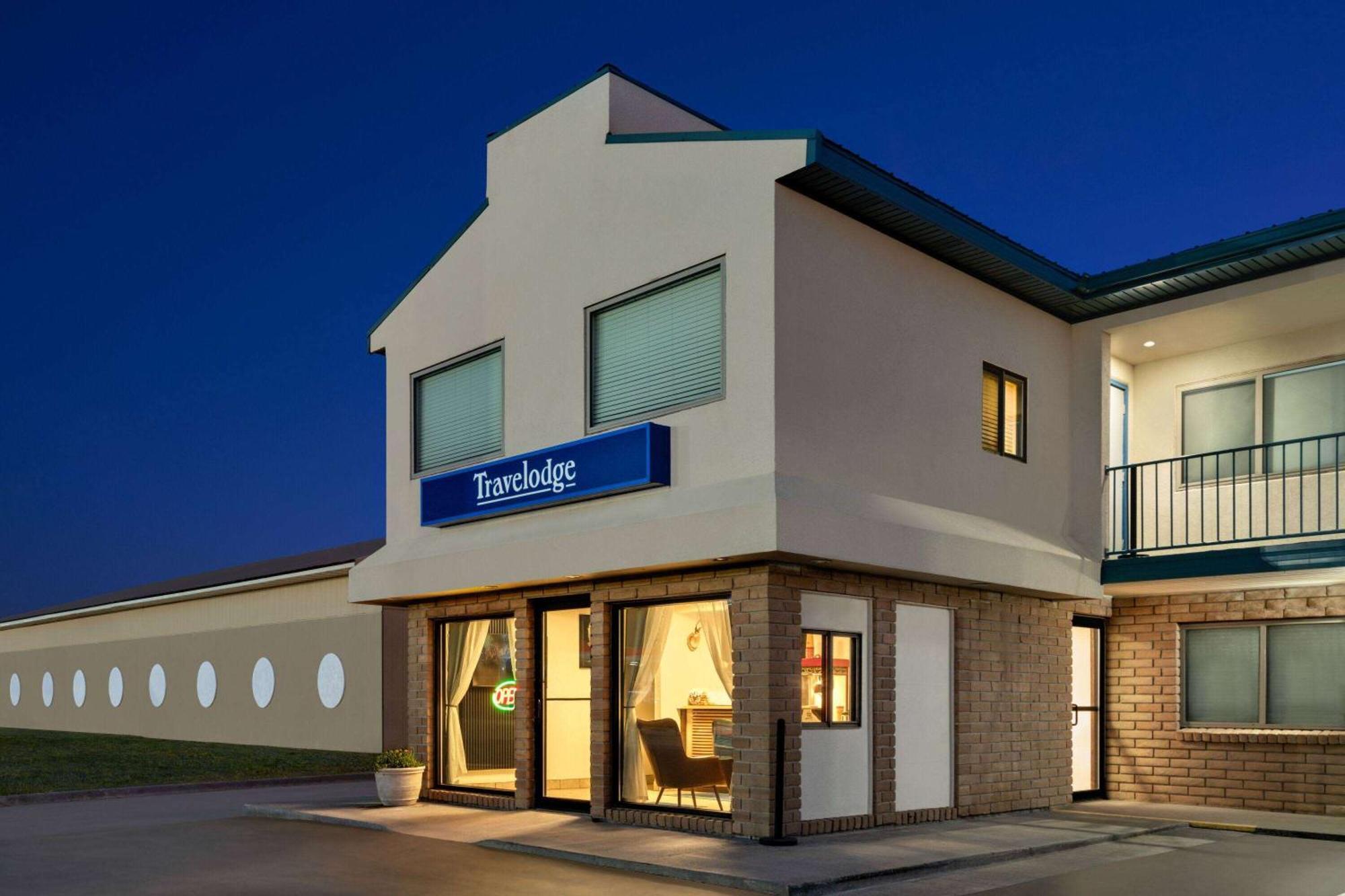 Travelodge By Wyndham Wall Extérieur photo